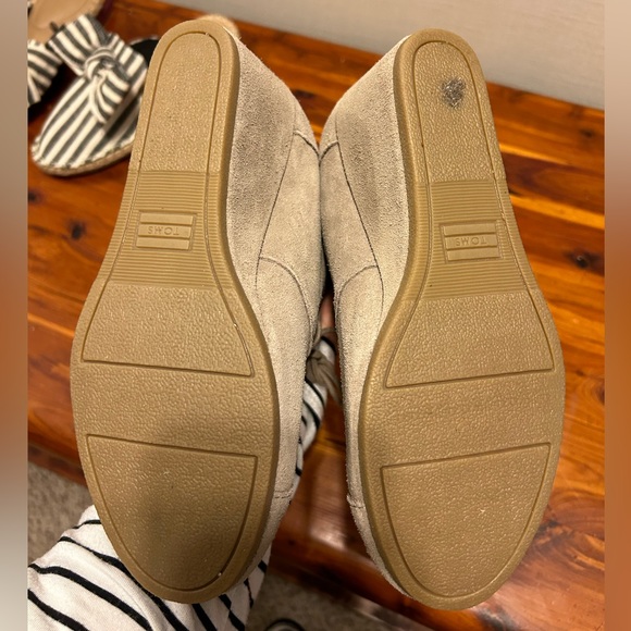 Toms booties size 8 - Picture 3 of 3